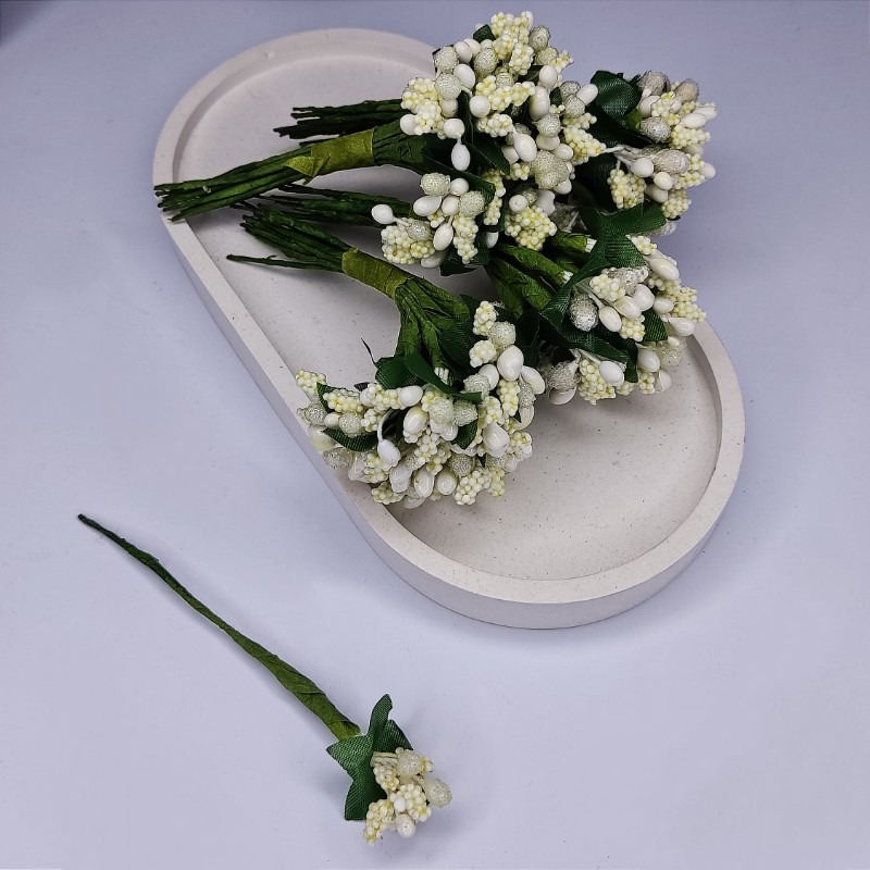 گل پرچم تزئینی